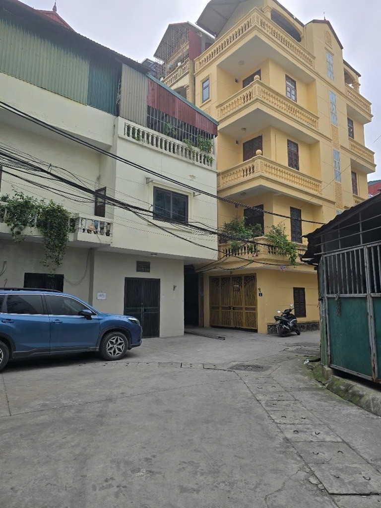 Cần bán Nhà mặt tiền đường Dương Văn Bé, Phường Vĩnh Tuy, Diện tích 50m², Giá 15.8 Tỷ