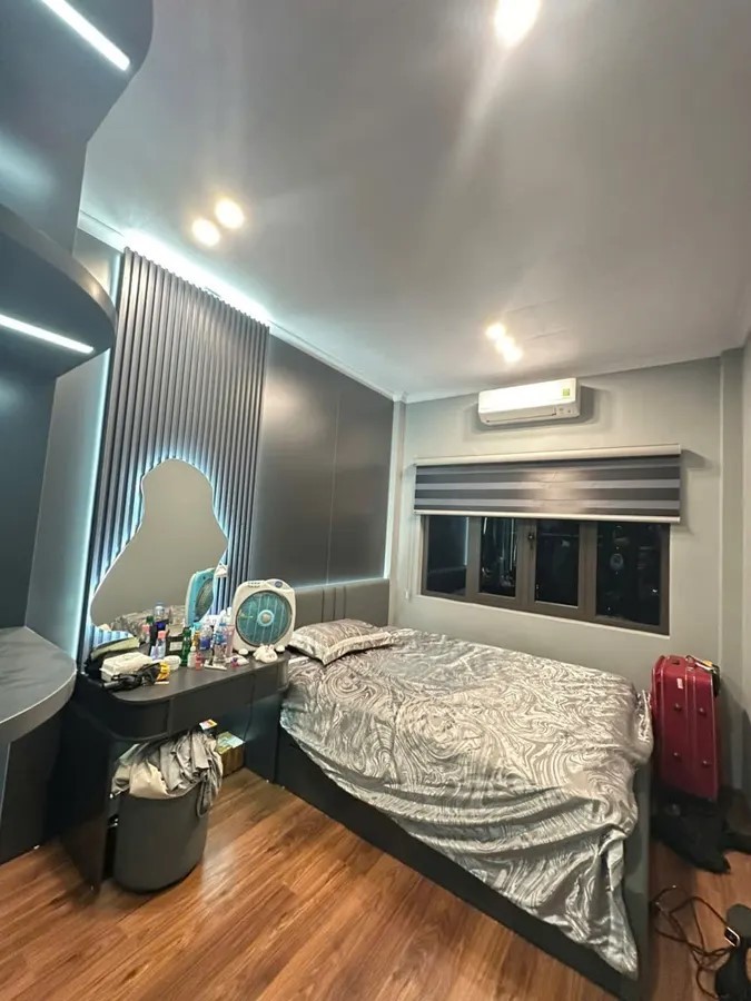 BÁN GẤP MP CẦU GIẤY 40M2 5T 29.5 TỶ. 2 MẶT TIỀN. DÒNG TIỀN 730TR/NĂM. SÁT GA METRO. SĐCC. 3