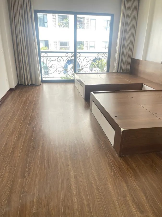 MP CỰ LỘC - HOA HẬU LÔ GÓC - 7 TẦNG THANG MÁY - VIEW ROYAL CITY - 20 TỶ 3