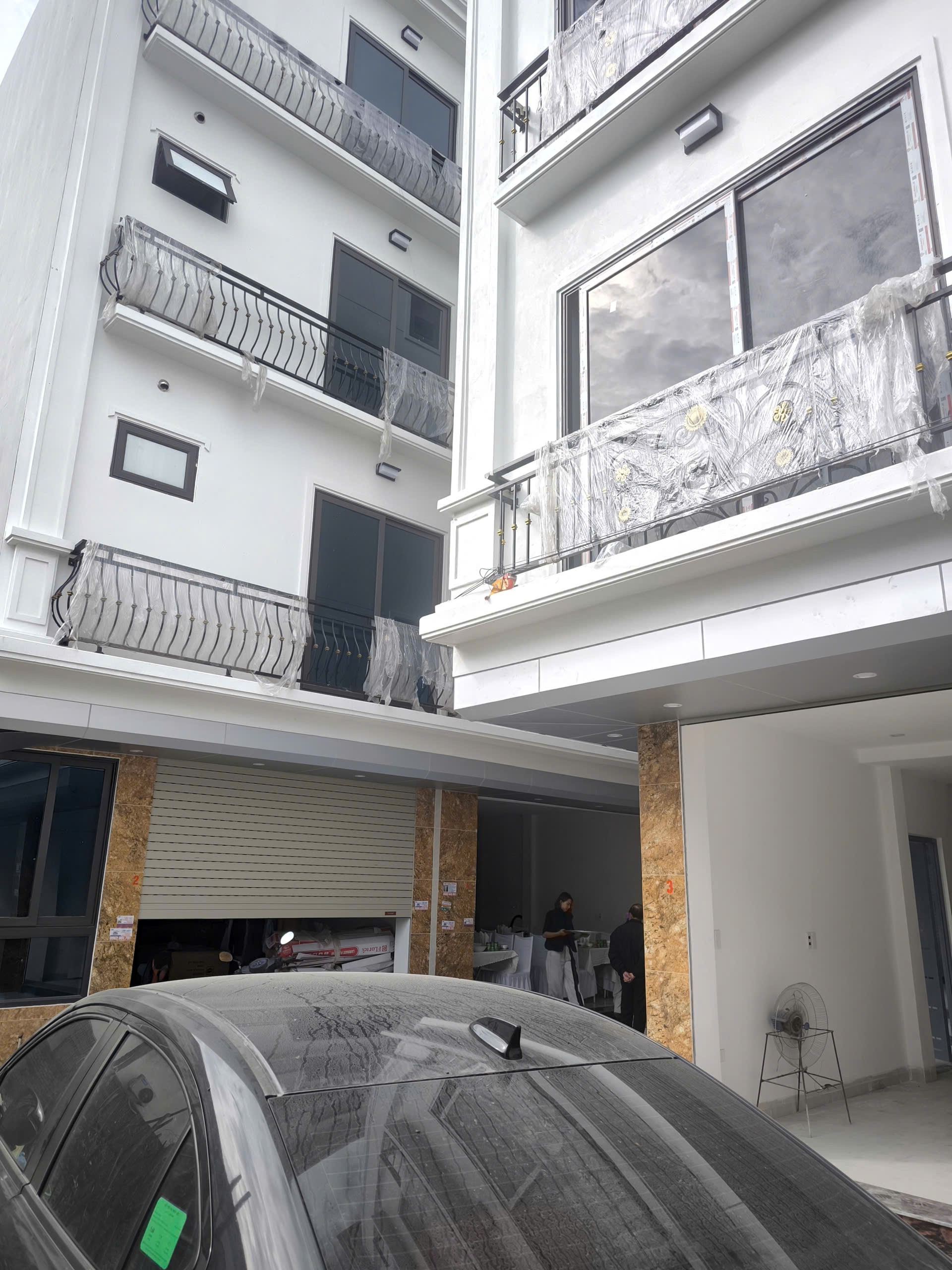 Bán nhà đẹp Vân Côn, Hoài Đức 43M, 4 Tầng, 4 phòng ngủ, ô tô đỗ 4