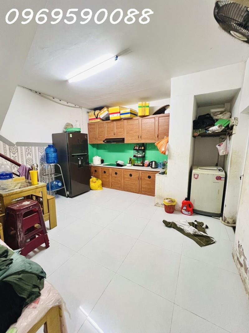 Nhà mới ờ ngay Tân Kỳ Tân Quý, Tân Phú. 58m2 ngang 4.3m nở hậu 6m6 giá 5 tỷxx 2