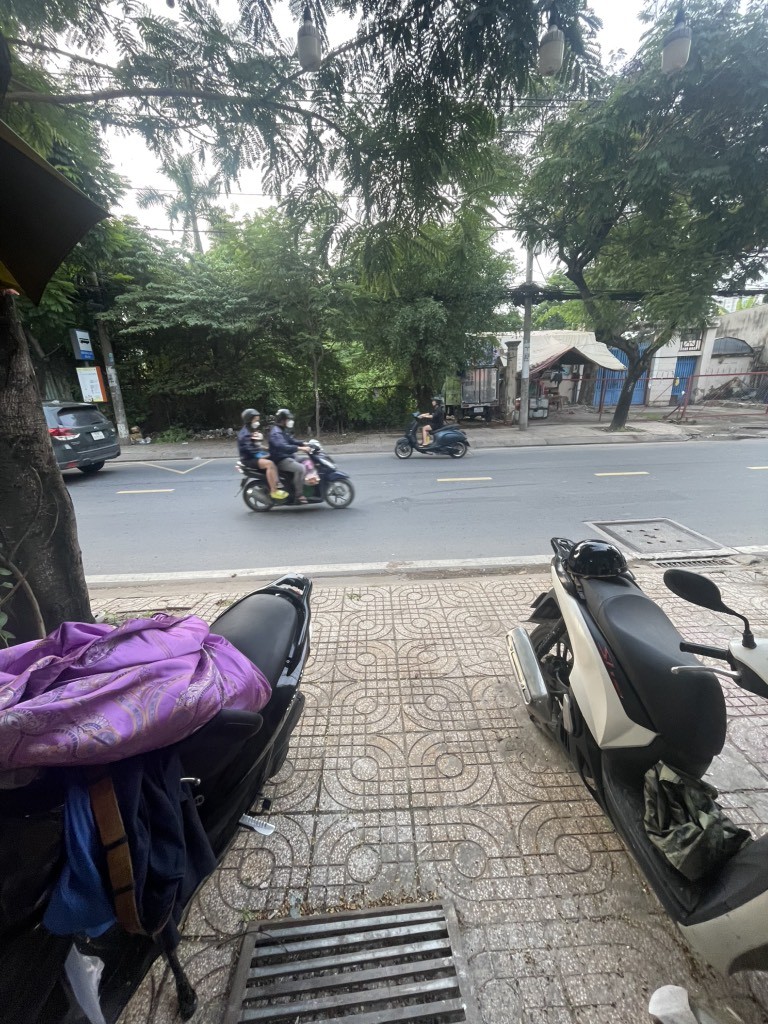 1) NHÀ MẶT TIỀN KHU TRUNG TÂM – GIÁ CHỈ 2.5 TỶ 5