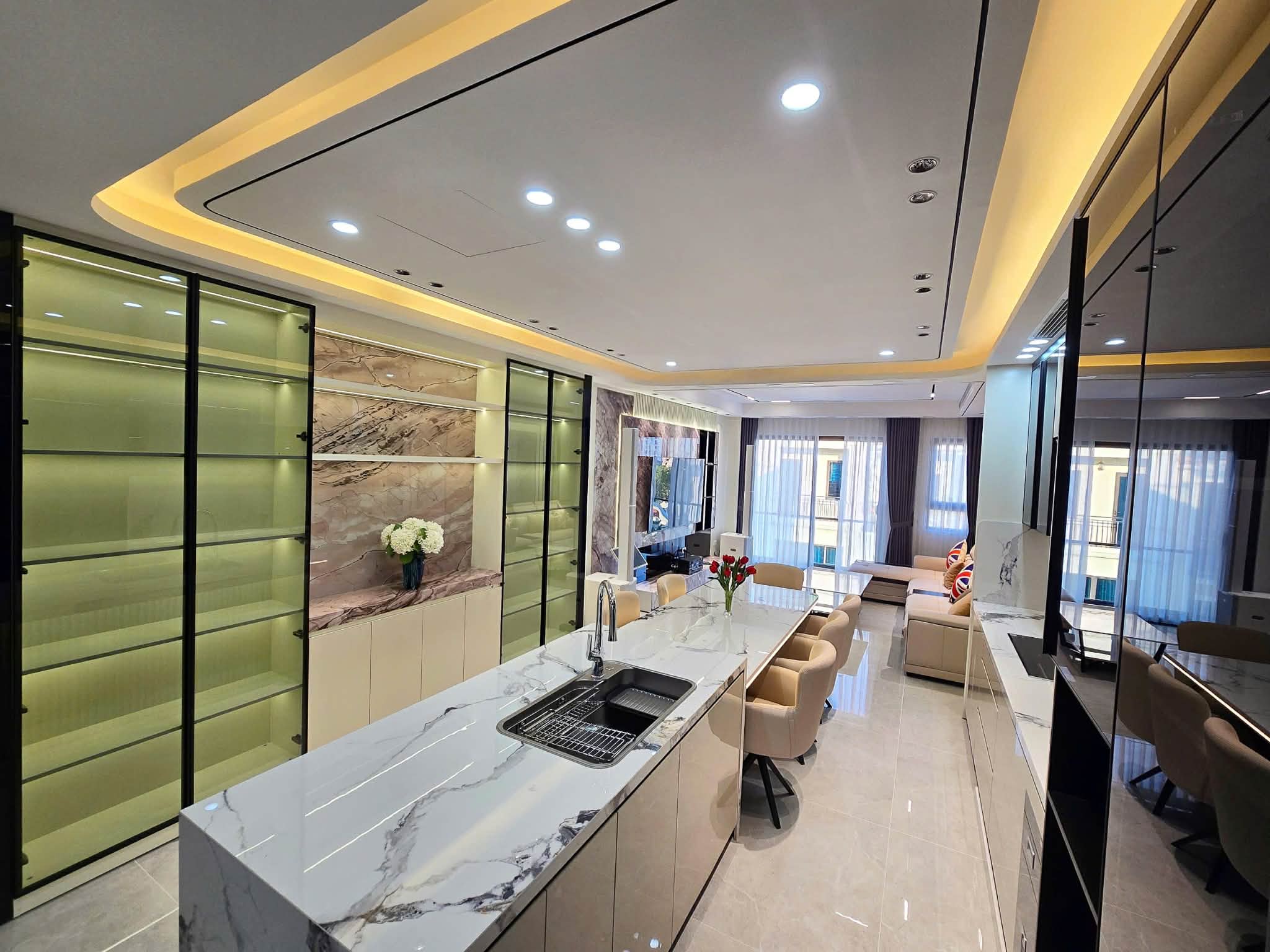 bán nhà khu tái định cư Ngọc Thuỵ, 58m x 7 tầng, vỉa hè, mặt đường 12m, kinh doanh, full nội thất 3