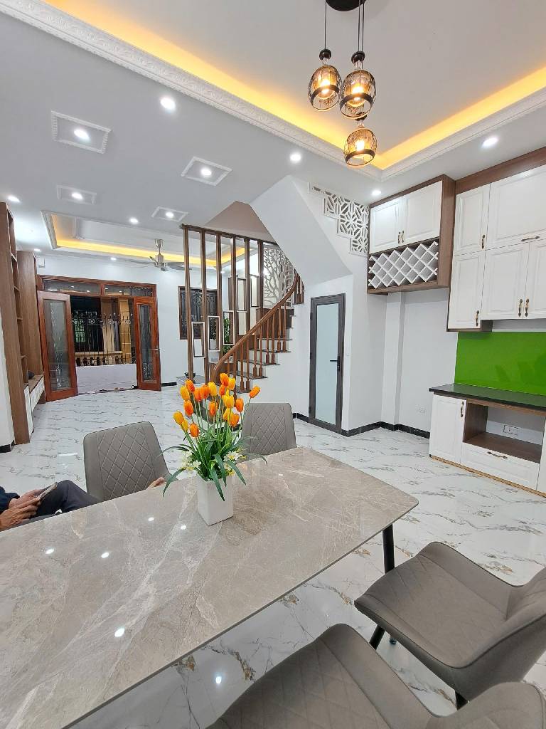 Cần bán Nhà mặt tiền đường Thúy Lĩnh, Phường Lĩnh Nam, Diện tích 48m², Giá 7.95 Tỷ