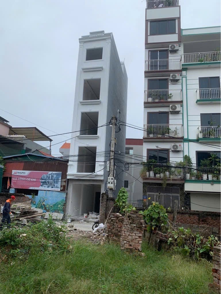 NHÀ MỚI 5 TẦNG 1 TUM THANG MÁY, MẶT NGÕ THÔNG Ô TÔ, KINH DOANH, KIM CHUNG DI TRẠCH, nhỉnh 7 tỷ 4