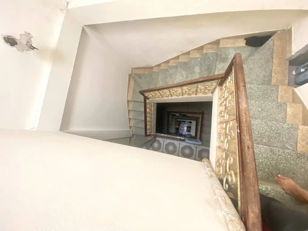 CẦN BÁN-NHÀ MẶT PHỐ TÂN ẤP BA ĐÌNH-DÂN XÂY-43M 5T-NỞ HẬU-KINH DOANH SẦM UẤT 3