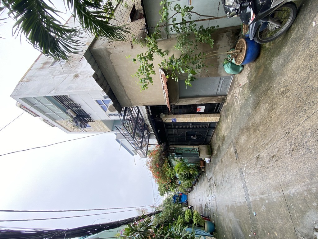 HIẾM CÓ – ĐẤT LỚN QUẬN 7,  8.6 × 30MÔ TÔ VÀO NHÀ – CHỈ 80 TRIỆU/M² 2