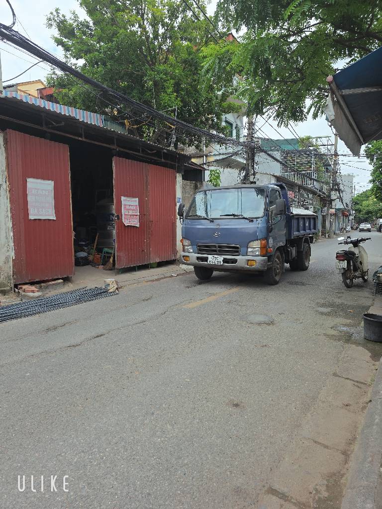 Hiếm ! Bán nhà c4 Ngõ 405 Ngọc Thuỵ 80m oto tránh, kinh doanh chỉ 9t2 còn tl. LH 0936123469