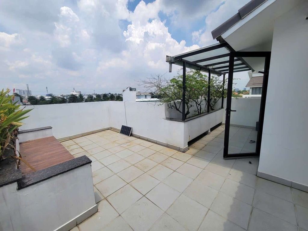 CHO THUÊ BIỆT THỰ KDC AN NINH NGAY VEN SÔNG GIGAMALL 5PN ,500M2 ,40TR