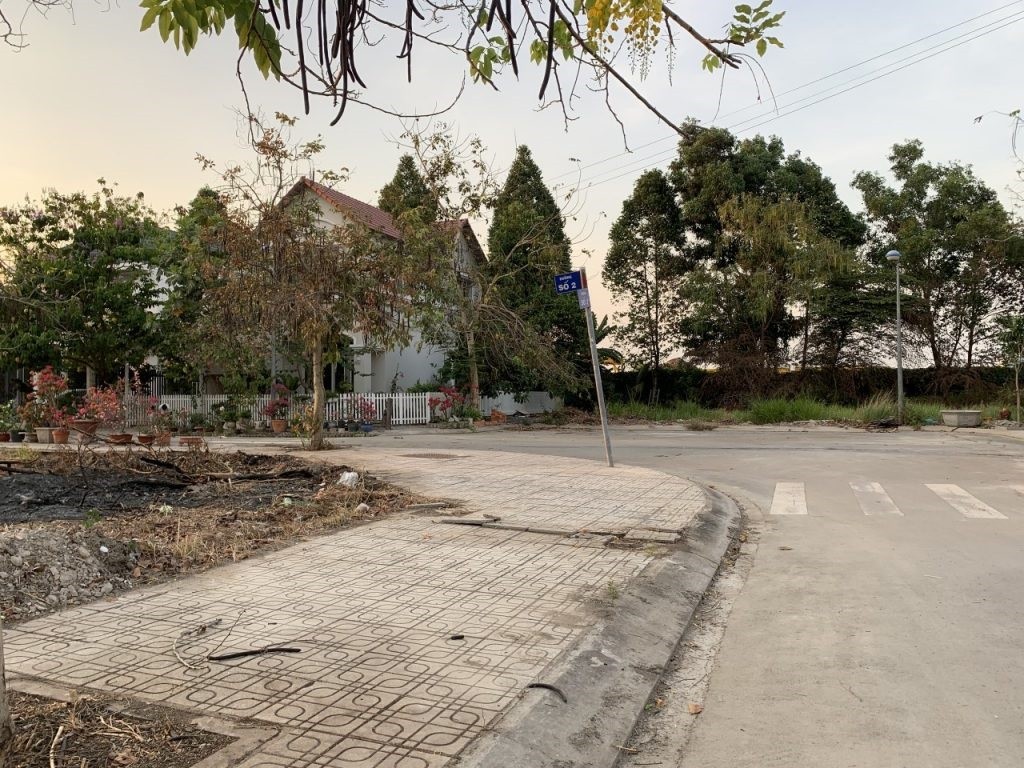 Cần bán Đất đường Bưng Ông Thoàn, Phường Phước Long B, Diện tích 100m², Giá 7.3 Tỷ 3