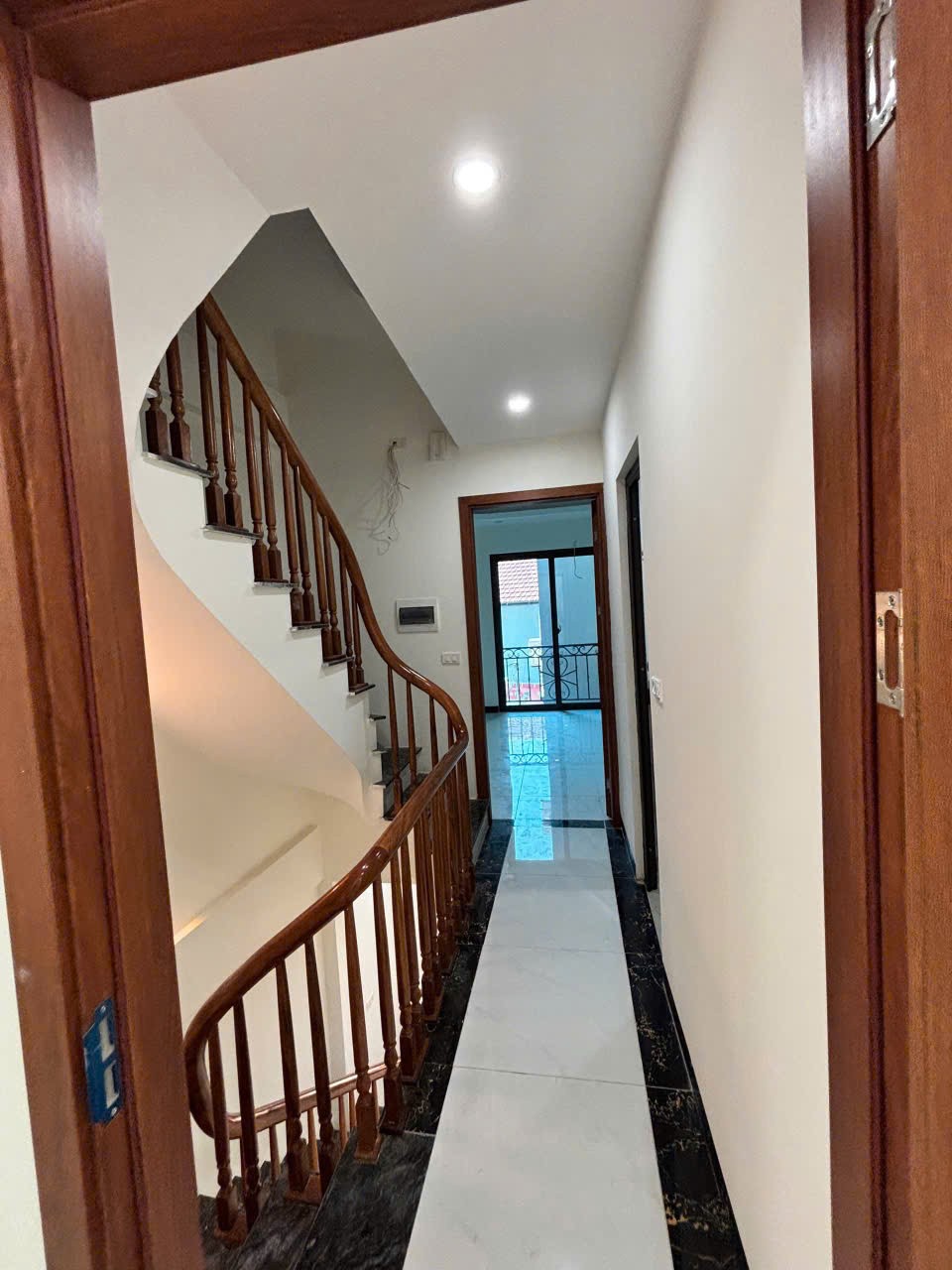 Bán nhà 38m2 Lai Xá, Hoài Đức. Đơn lập 5 tầng, 6 phòng ngủ. Cách 180m đến Chợ, Quốc Lộ 32 4