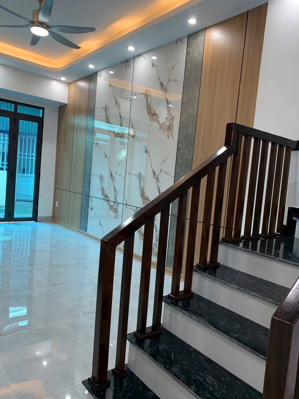 Bán nhà 3 tầng ngõ 167 Nguyễn Thượng Mẫn, ph Bình Hàn, TP HD, 48.5m2, 3 ngủ, ngõ oto 4