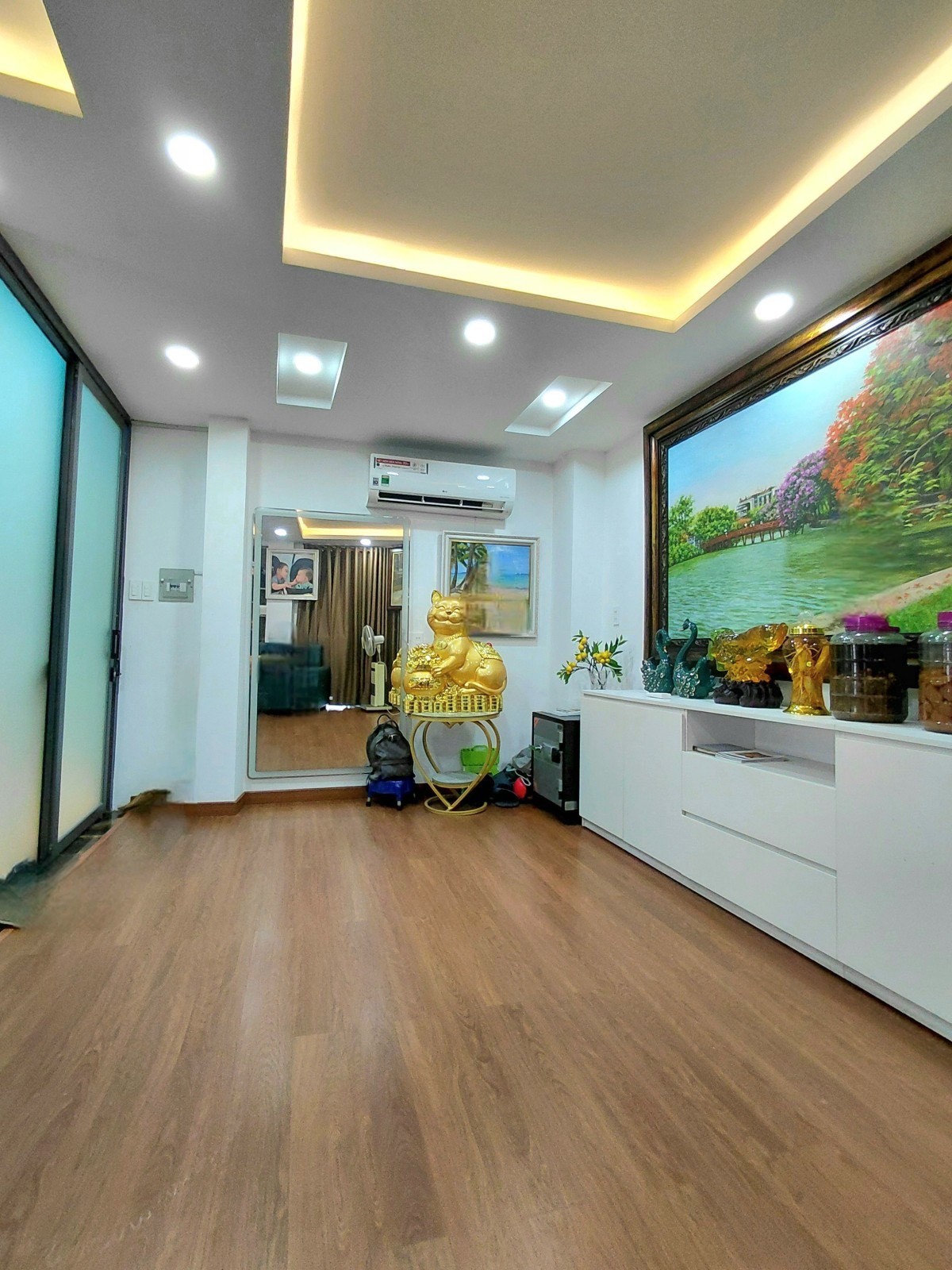 BÁN NHÀ HẺM XE TẢI ĐÔNG HỒ P.8 TÂN BÌNH NGANG 6,15M x 5,2M GIÁ 6.5T TL 4