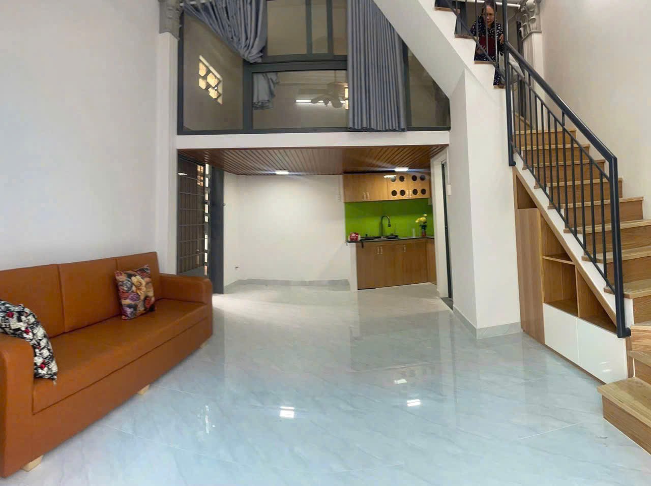 Bán nhà mặt tiền hẻm 120// thích quảng Đức phường 4 Phú nhuậnMặt tiền đường số 7, hẻm xe hơi, 4