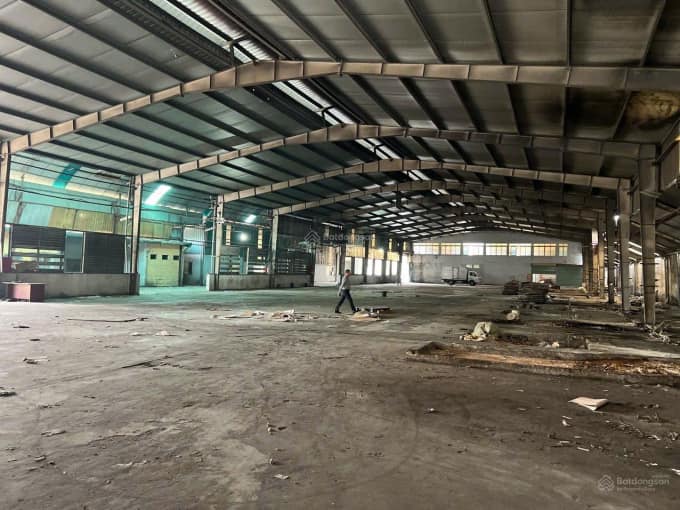 Cho thuê kho xưởng làm shoroom DT 3000m2 tại Từ Liêm Hà Nội