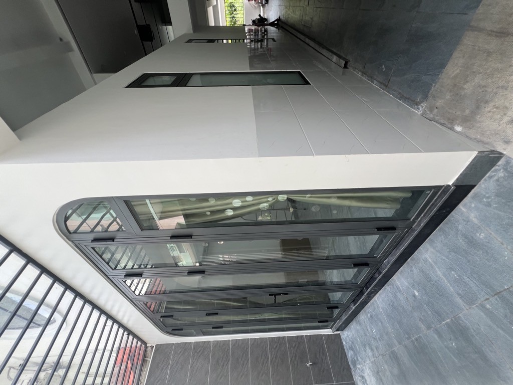 CHDV 5 TẦNG – OTO ĐẬU TRƯỚC CỬATHU NHẬP KHỦNG 800TR/NĂM – BÙI VĂN BA, Q7 2