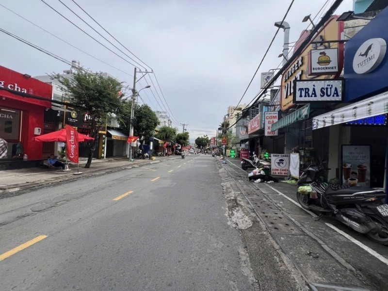 Bán nhà 3 tầng, 3PN, đường 160, Tăng Nhơn Phú A, Q9, TP HCM. DT 100m2, SH, giá 6.7 tỷ. 5