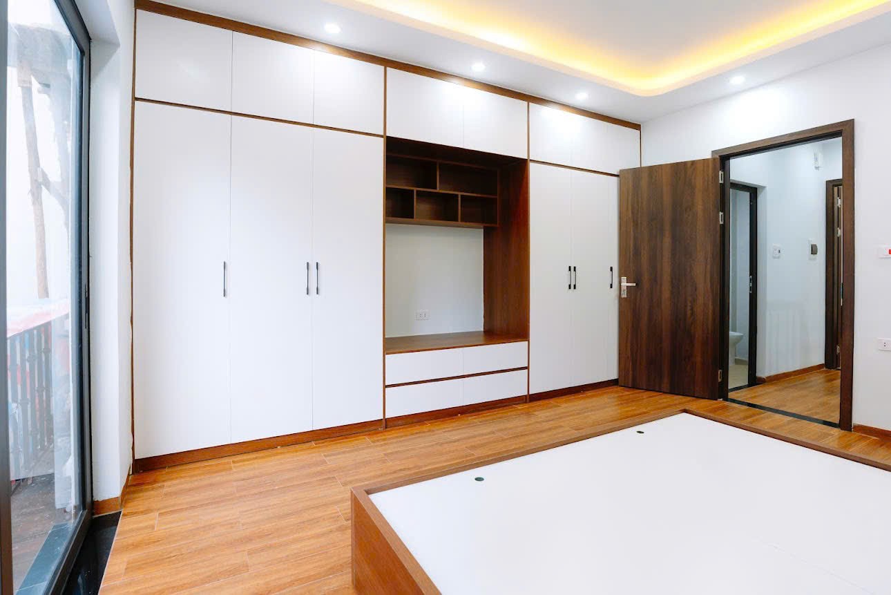 Nhà 60m2 cạnh trường tiểu học TT Phùng, Đan Phượng. Nhà 4 ngủ full nội thất sân chơi riêng 5