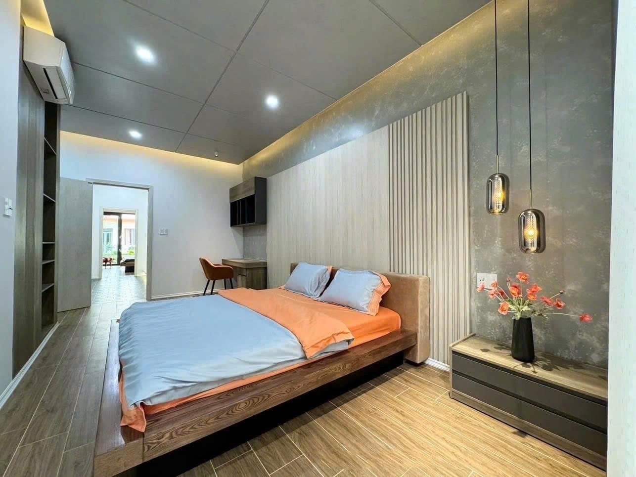 Cần bán Nhà mặt tiền Phường Tương Bình Hiệp, Thủ Dầu Một, Diện tích 120m², Giá 2.4 Tỷ 6