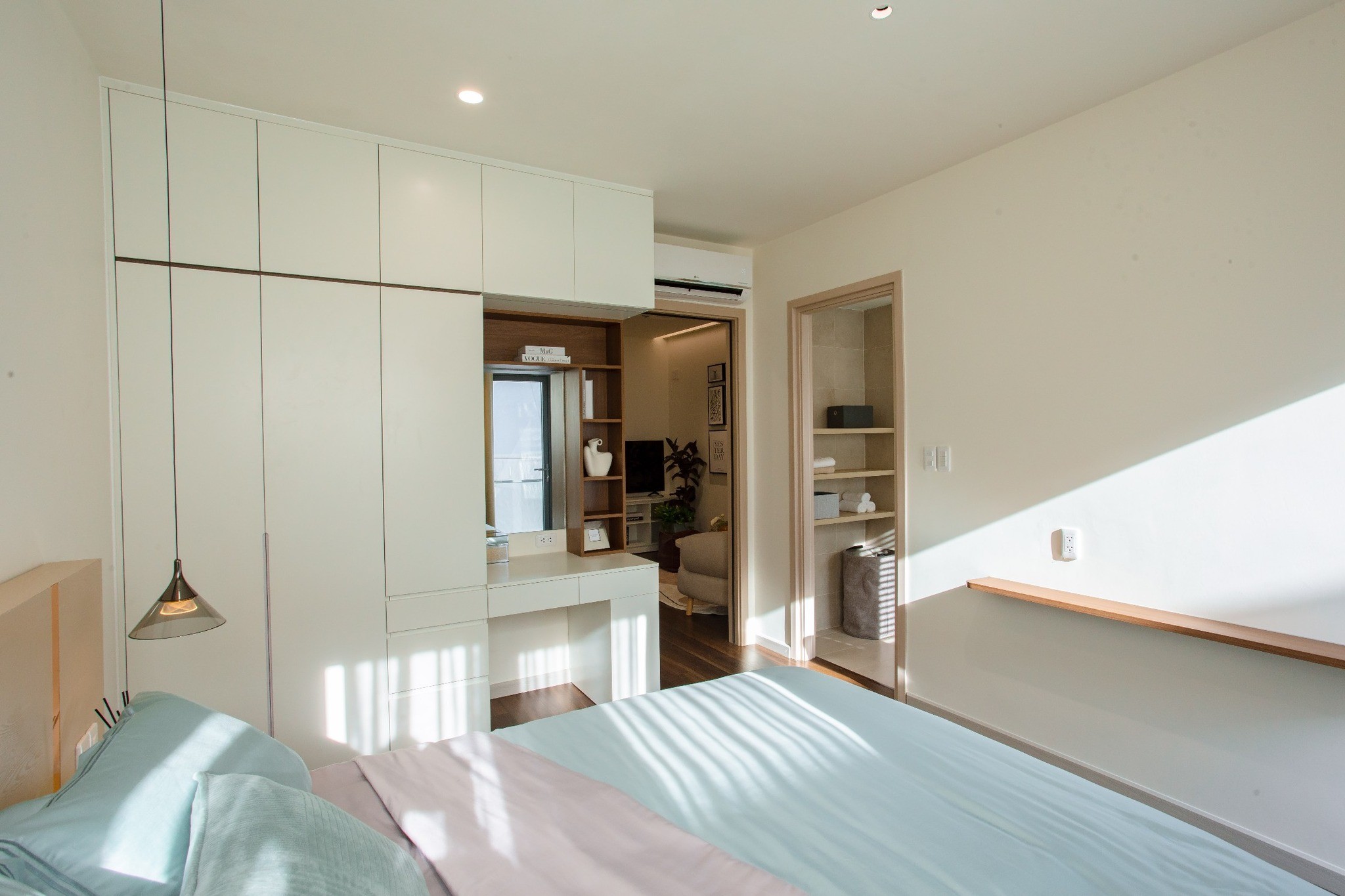 Chuyển nhượng căn nhà phố 1 trệt 2 lầu chỉ thanh toán 1 tỷ 3 nhận nhà ở ngay, cách Phú Mỹ Hưng 18p