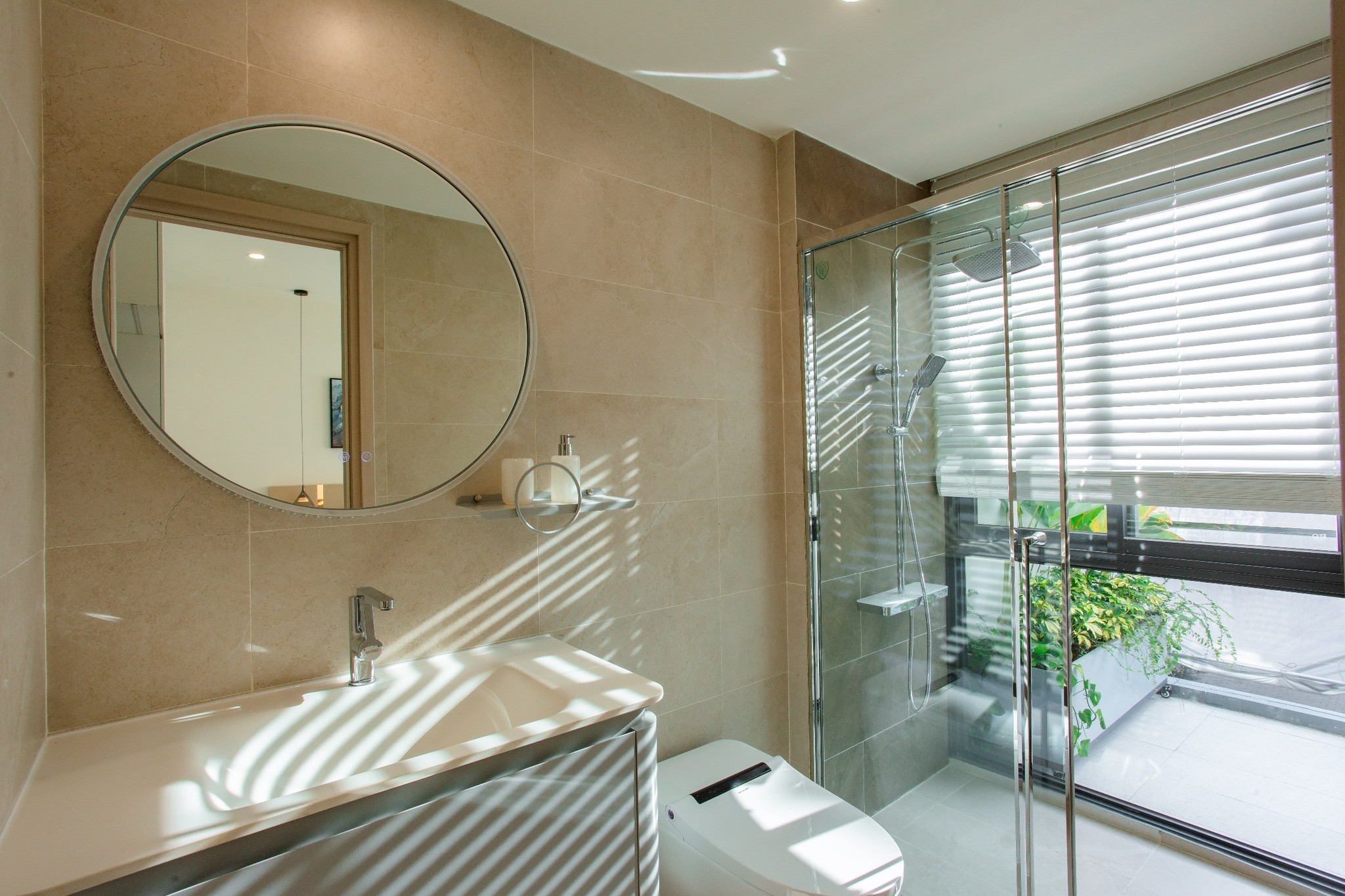 Chuyển nhượng căn nhà phố 1 trệt 2 lầu chỉ thanh toán 1 tỷ 3 nhận nhà ở ngay, cách Phú Mỹ Hưng 18p 6