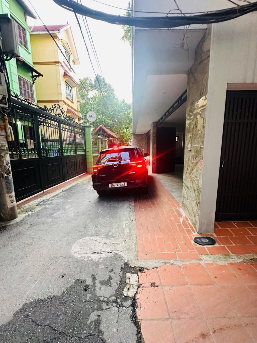 Cực Hiếm 650M2 Mặt Tiền 20M Biệt Phủ Sân Vườn 235 Tỷ Tô Ngọc Vân