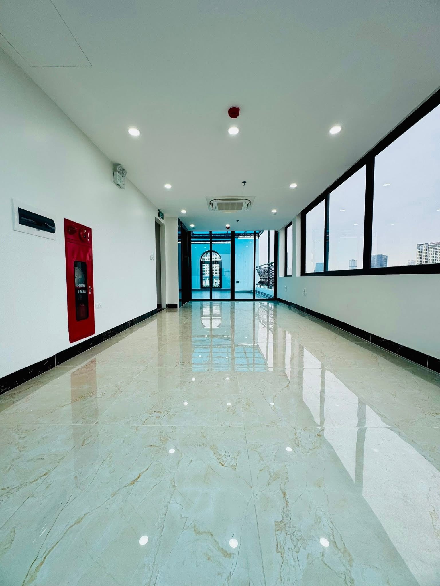 Tòa Văn Phòng Mới Cực Đẹp Mặt Phố 8 Tầng 1 Hầm 78 Tỷ  View Hồ Ngọc Khánh 6