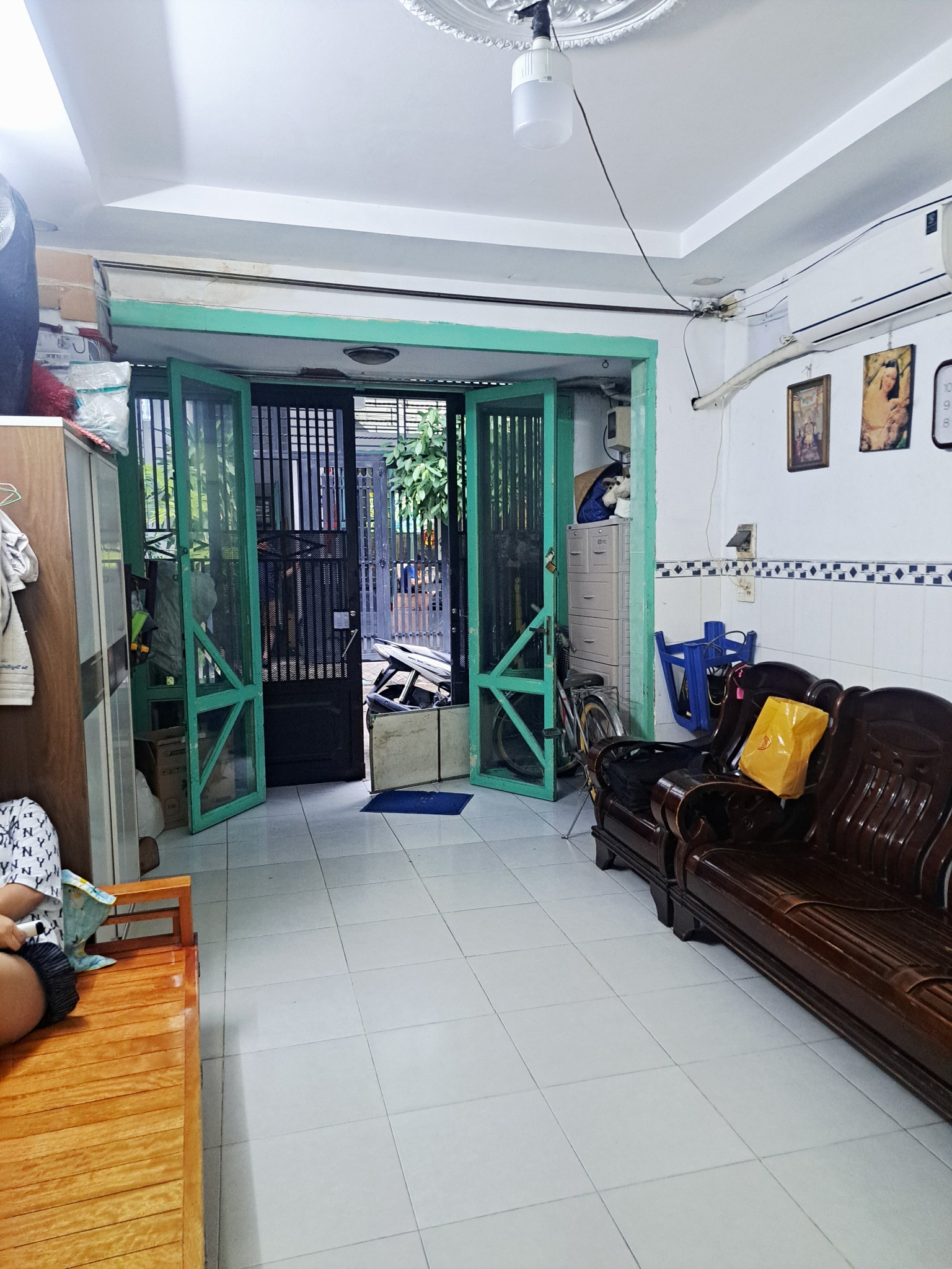 NHÀ 2 TẦNG ĐÚC GẦN CHỢ BÌNH LONG HẺM XE HƠI 6M THÔNG 34M² (3.5X10) VỊ TRÍ VÀNG BHHA, BÌNH TÂN. 3