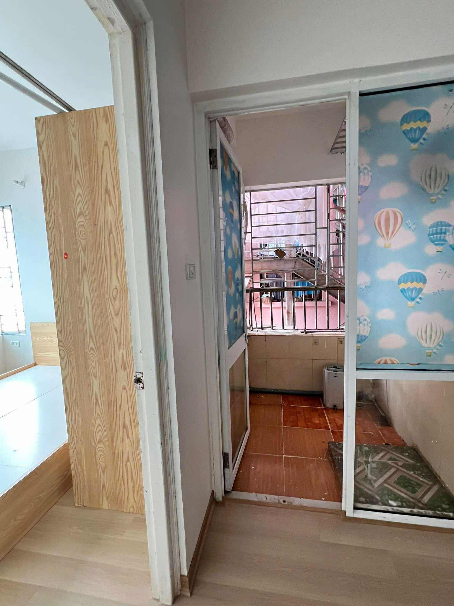 Bán nhanh căn 48m2 Đặng Xá, Tầng trung nhỉnh 2.5 tỷ. LH: 0379483926 3