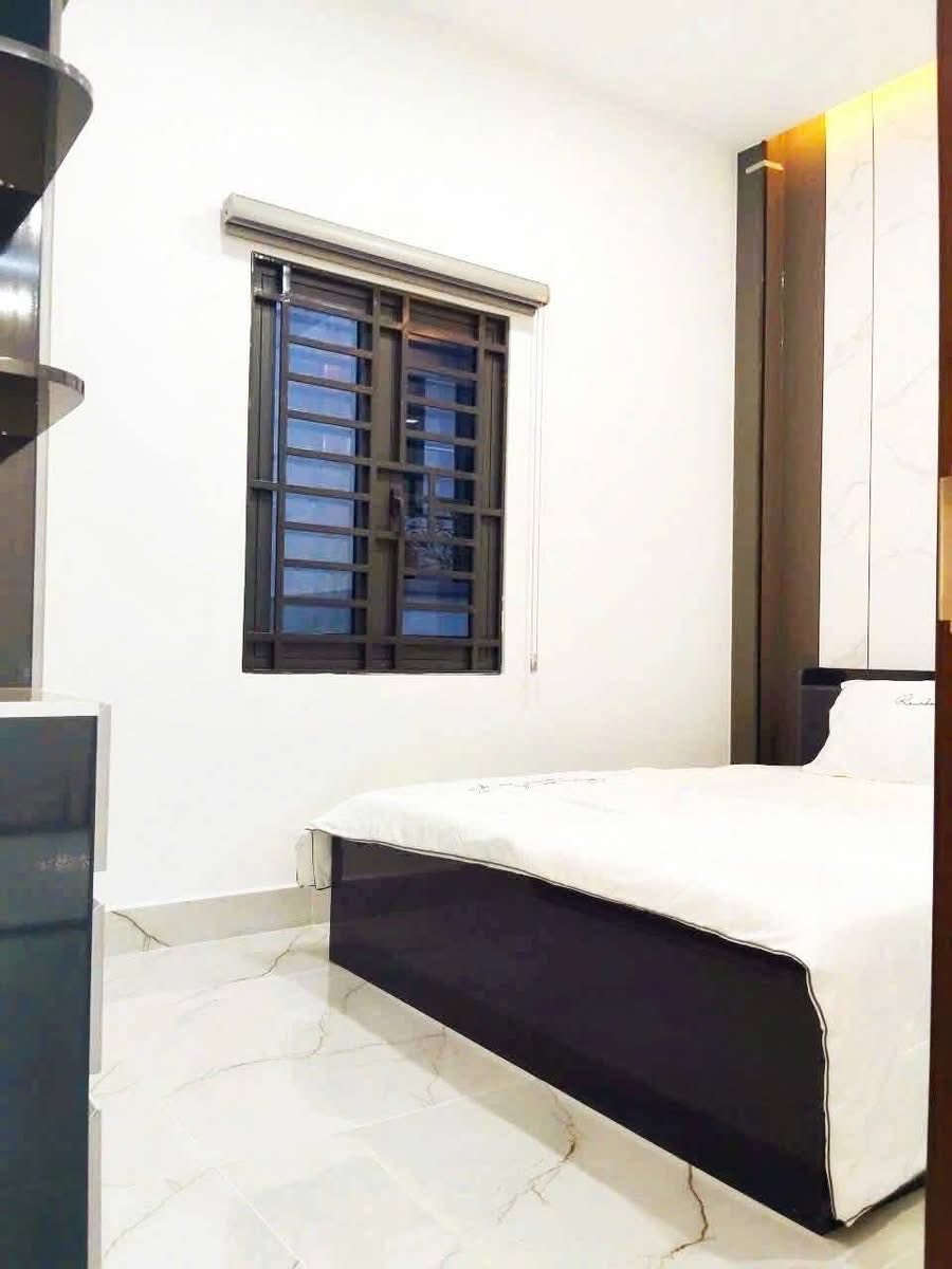 CHÍNH CHỦ GỬI BÁN NHÀ ĐẸP 2 TẦNG MỚI XÂY 101M², TẶNG FULL NỘI THẤT GẦN CHỢ THỚI TỨ. 4