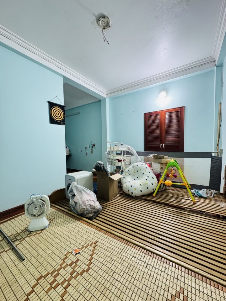 MẶT PHỐ PHÚC TÂN HOÀN KIẾM-52Mx5T DÂN XÂY-NỞ HẬU-KINH DOANH SẦM UẤT NGÀY ĐÊM 4