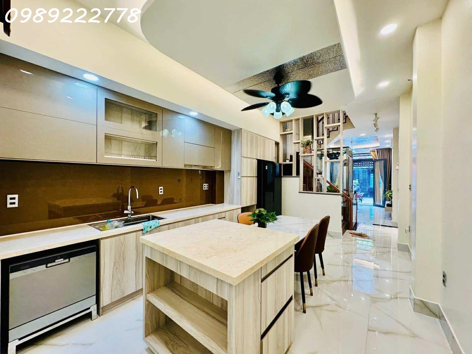 BÁN NHÁ LÊ VĂN SỸ -P 1 - MỚI ĐẸP 100/100 – DT 61M2- 4TẦNG 5PN- THANG MÁY – NỘI THẤT CAO CẤP – KHU 2