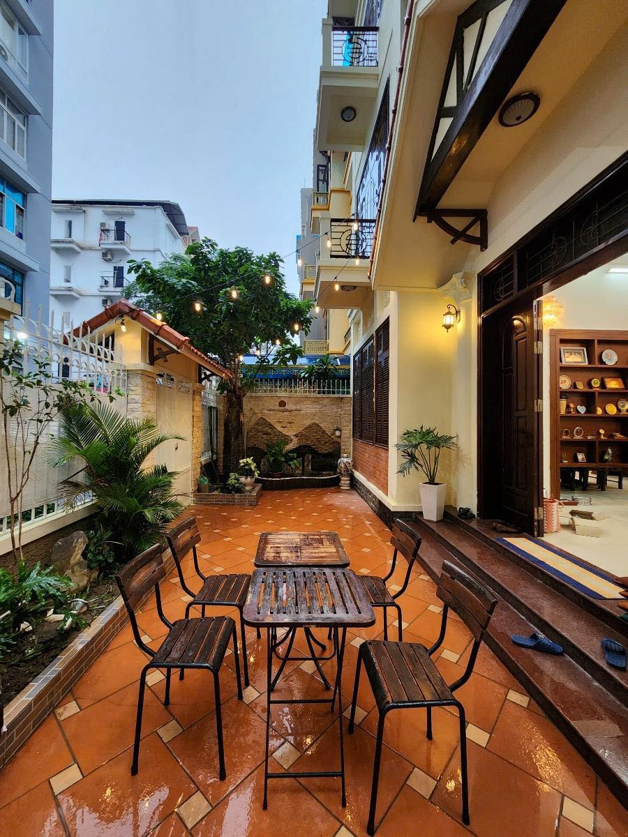 Biệt thự Thiên Hiền. lô góc ô tô dừng đỗ, 143m, mặt tiền 22m, 39 Tỷ 3