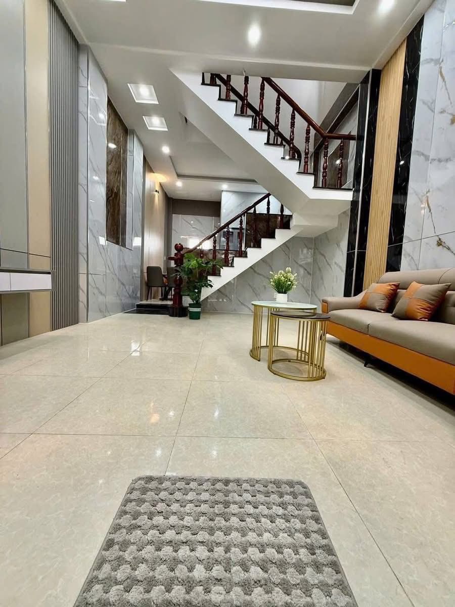 NHÀ 2 TẦNG MỚI ĐẸP 56 M2, KHU SẦM UẤT. HẺM XE HƠI MỘT TRỤC THẲNG ĐƯỜNG THỚI AN 13, PHƯỜNG THỚI AN, 2