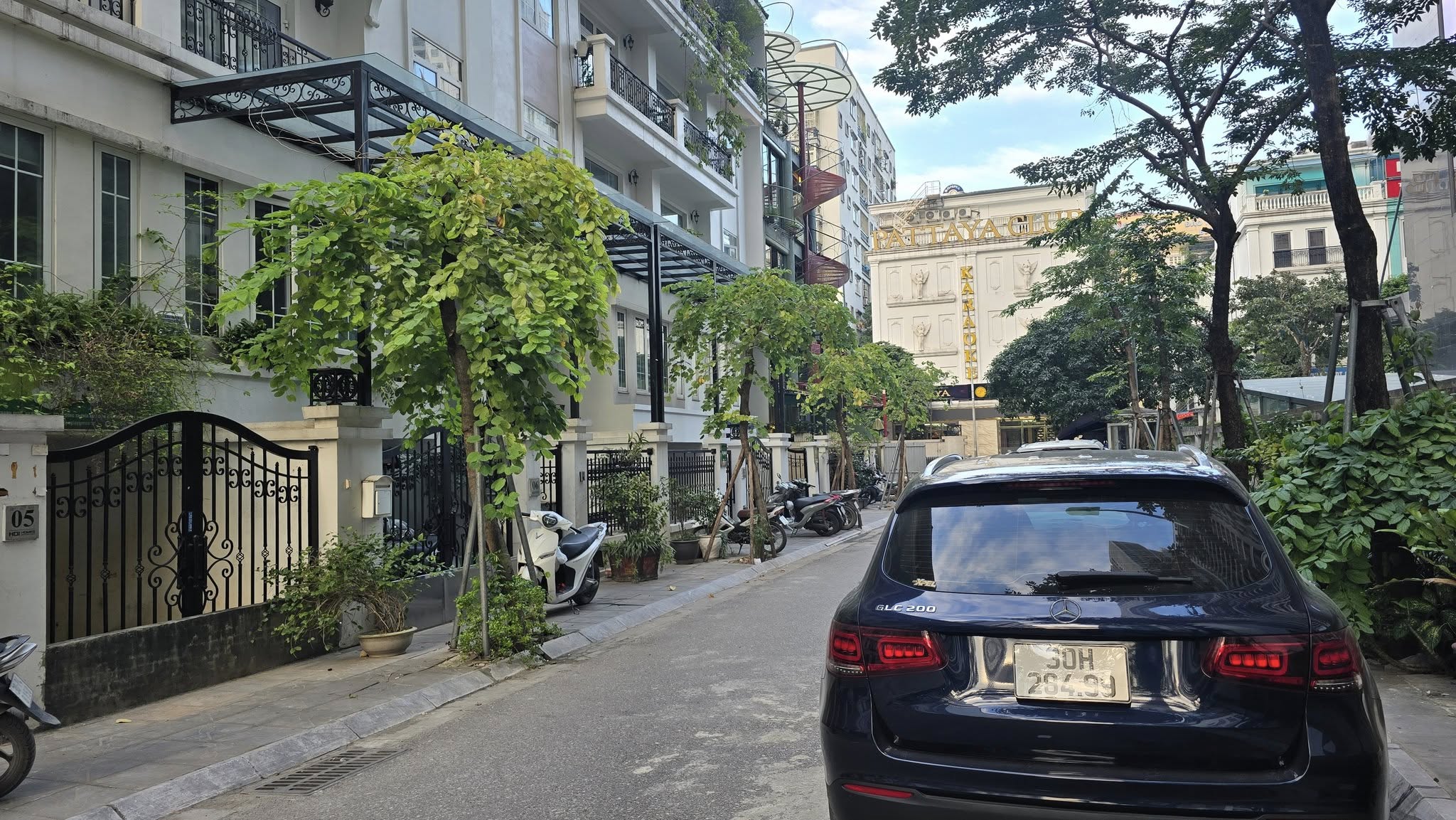 Liền Kề MHDI Nguyễn Tuân 100M2 Mặt Tiền 7.5M 6 Tầng  1 Hầm 56.5 Tỷ