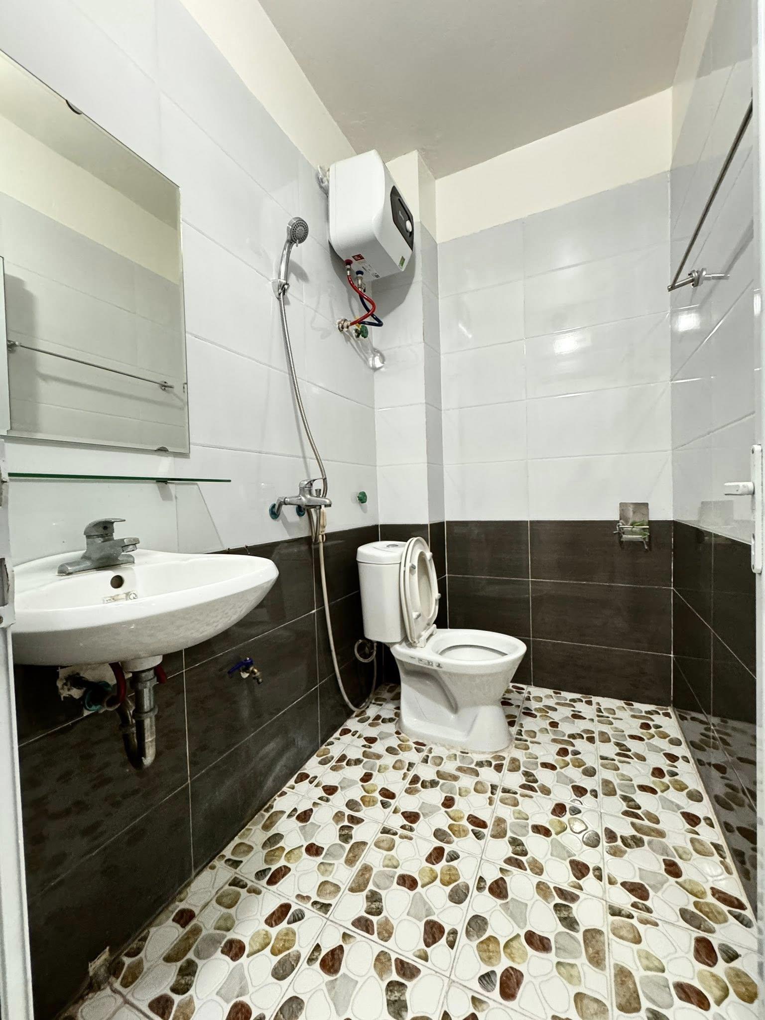 BÁN NHÀ ĐA SỸ HÀ ĐÔNG 35M CHỈ NHỈNH 6 TỶ 10M RA Ô TÔ 5