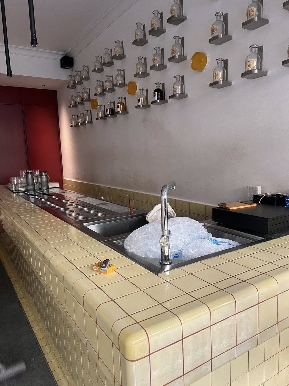 Nhà Đẹp Mặt Phố Thuốc Bắc 5 Tầng 45 Tỷ Dòng Tiền 60Tr/th Sổ Đẹp Nở Hậu 5