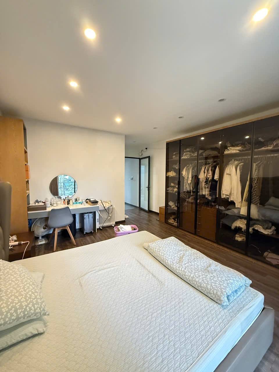 NHÀ 4T 51M-MẶT PHỐ LẠC NGHIỆP-MẶT TIỀN ĐẸP-VỈA HÈ RỘNG-KINH DOANH SẦM UẤT-Ở NGAY 2