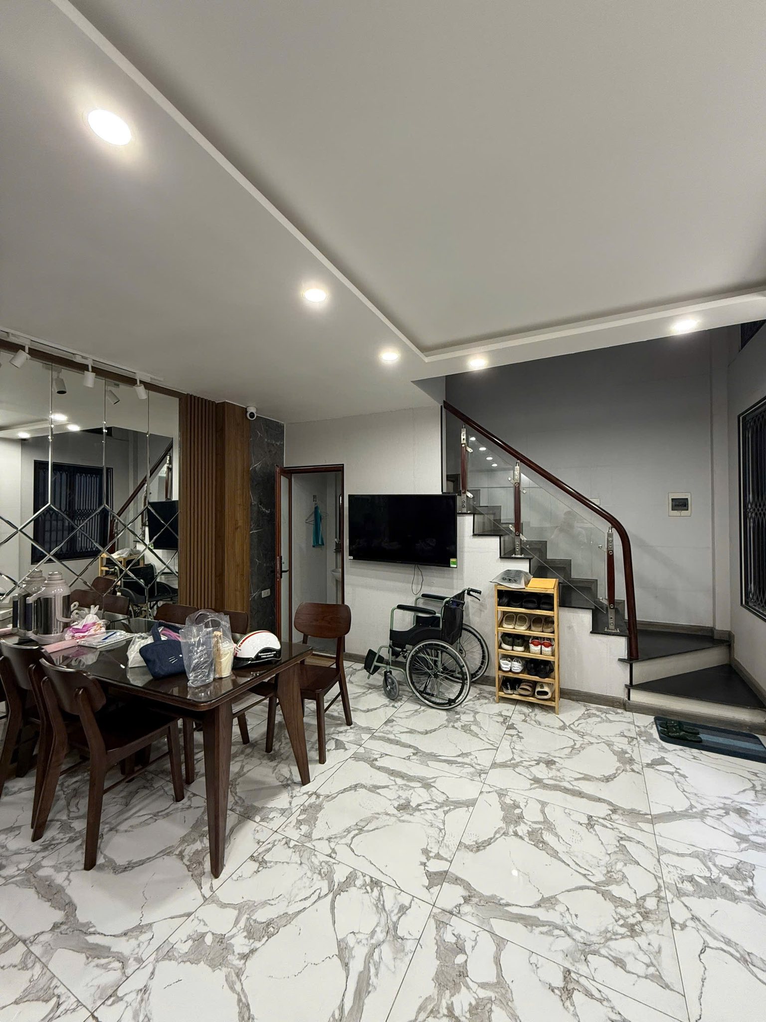 Cực Hiếm Lê Văn Hưu 6 TẦNG Mặt Tiền 6M 8.8 Tỷ Gần Phố Ngõ Rộng Thoáng 5