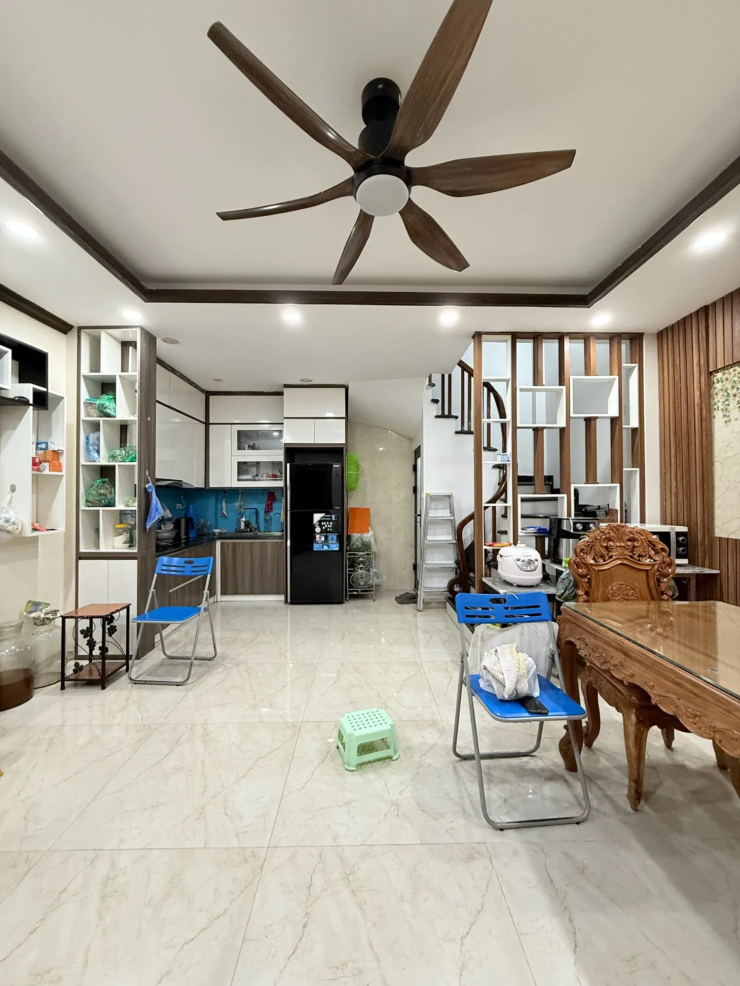 Bán Nhà Đặng Tiến Đông 38m2. 5 tầng. mặt tiền 4m. giá 12.1 Tỷ Đống Đa Hà Nội