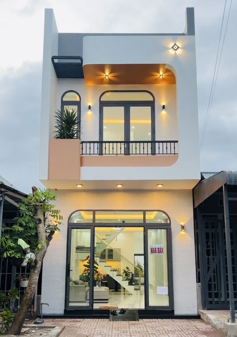 Cần bán Nhà mặt tiền Phường Tương Bình Hiệp, Thủ Dầu Một, Diện tích 120m², Giá 2.5 Tỷ