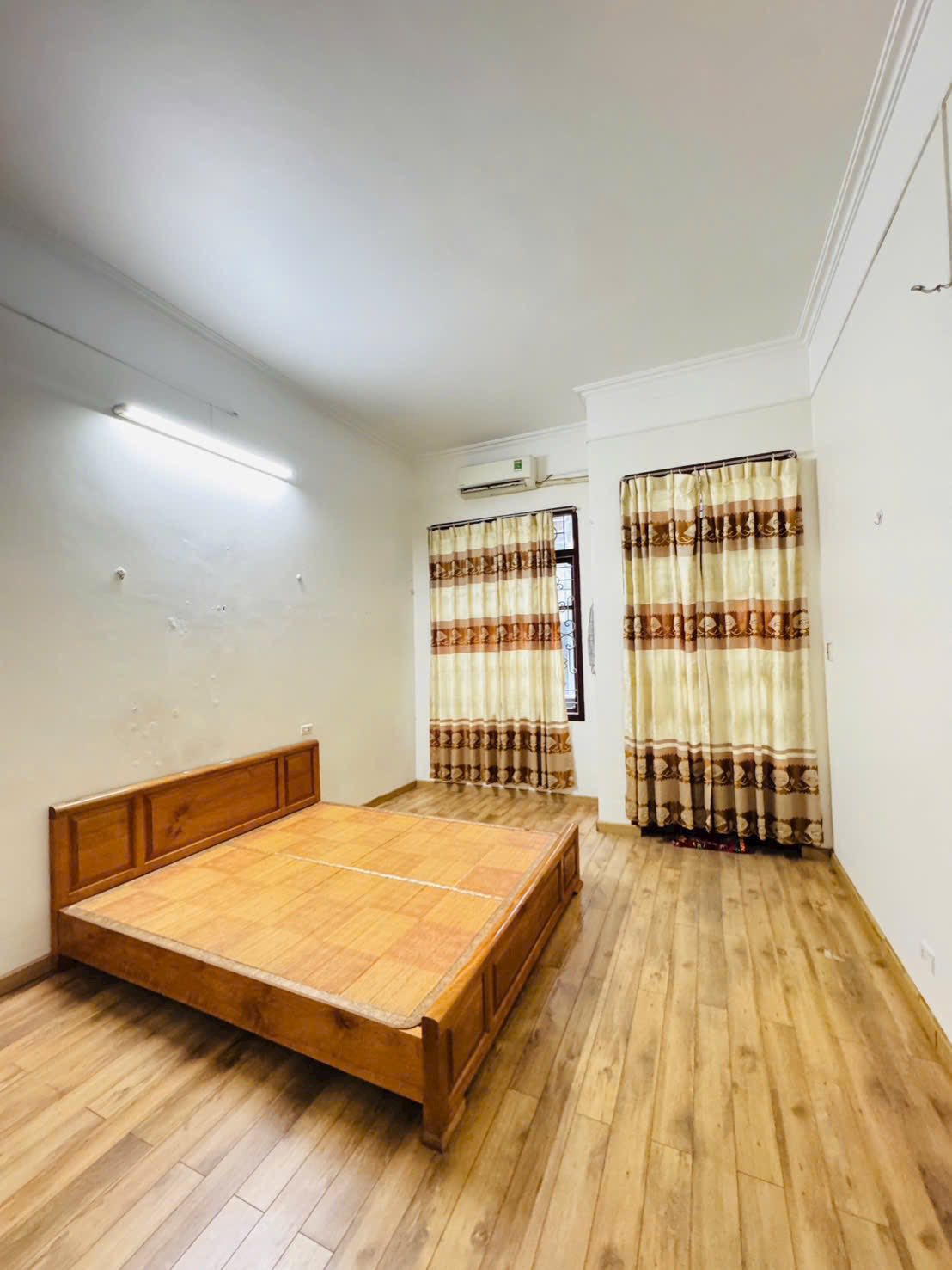 Bán nhà 2.5 tầng ngõ phố Hai Bà Trưng, ph Quang Trung, TP HD, 52m2, mt 4.05m, 3 ngủ, 2.86 tỷ 6