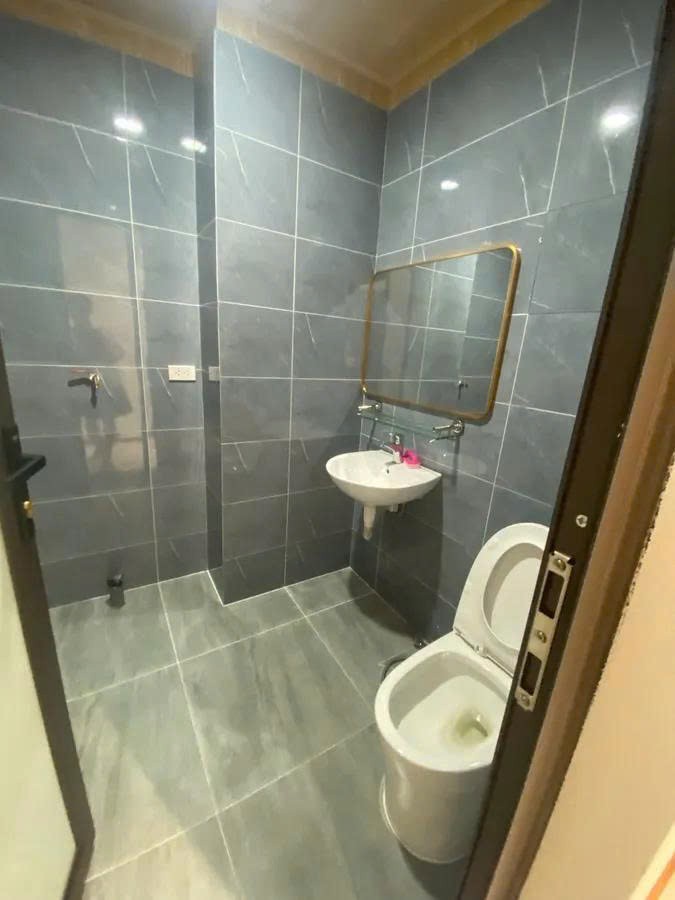 Hiếm nhà đẹp 5 tầng mặt phố Quang Trung, 67m2, mặt tiền 3.6m, 2 mặt phố, thang máy, kinh doanh sầm 6