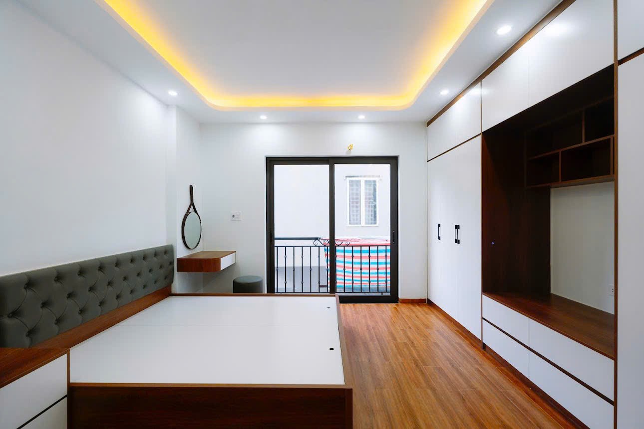 Nhà 60m2 cạnh trường tiểu học TT Phùng, Đan Phượng. Nhà 4 ngủ full nội thất sân chơi riêng 6