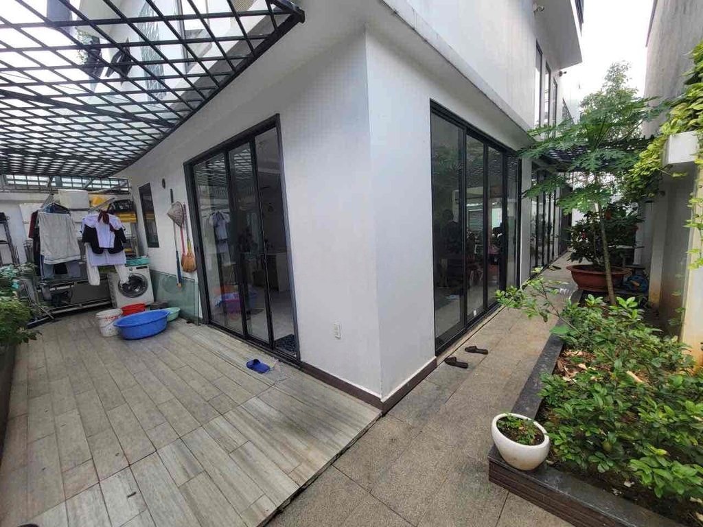 CHO THUÊ BIỆT THỰ KDC AN NINH NGAY VEN SÔNG GIGAMALL 5PN ,500M2 ,40TR 3