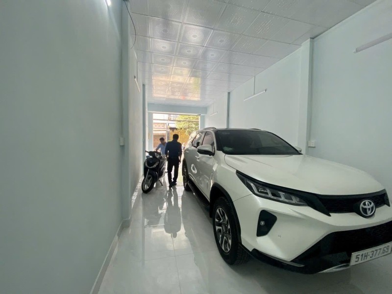 Bán nhà nặt tiền Lý Thánh Tông-ngang 4m-sổ vuông-gần trường-kinh doanh tốt 11 tỷ hơn 2