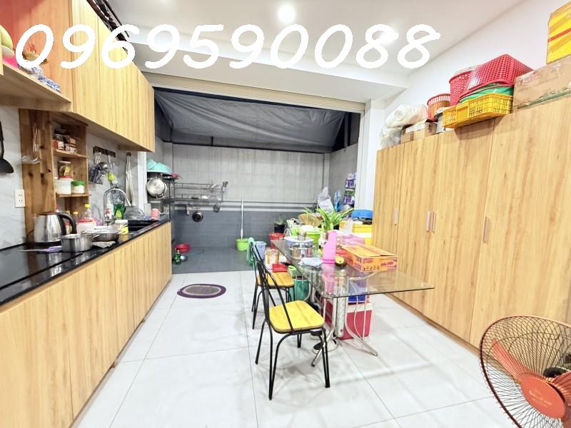 Vị trí vàng hẻm Lê Trọng Tấn Tân Phú! Nhà 2 tầng 2PN Sổ hồng chính chủ, giá hời khó tìm!