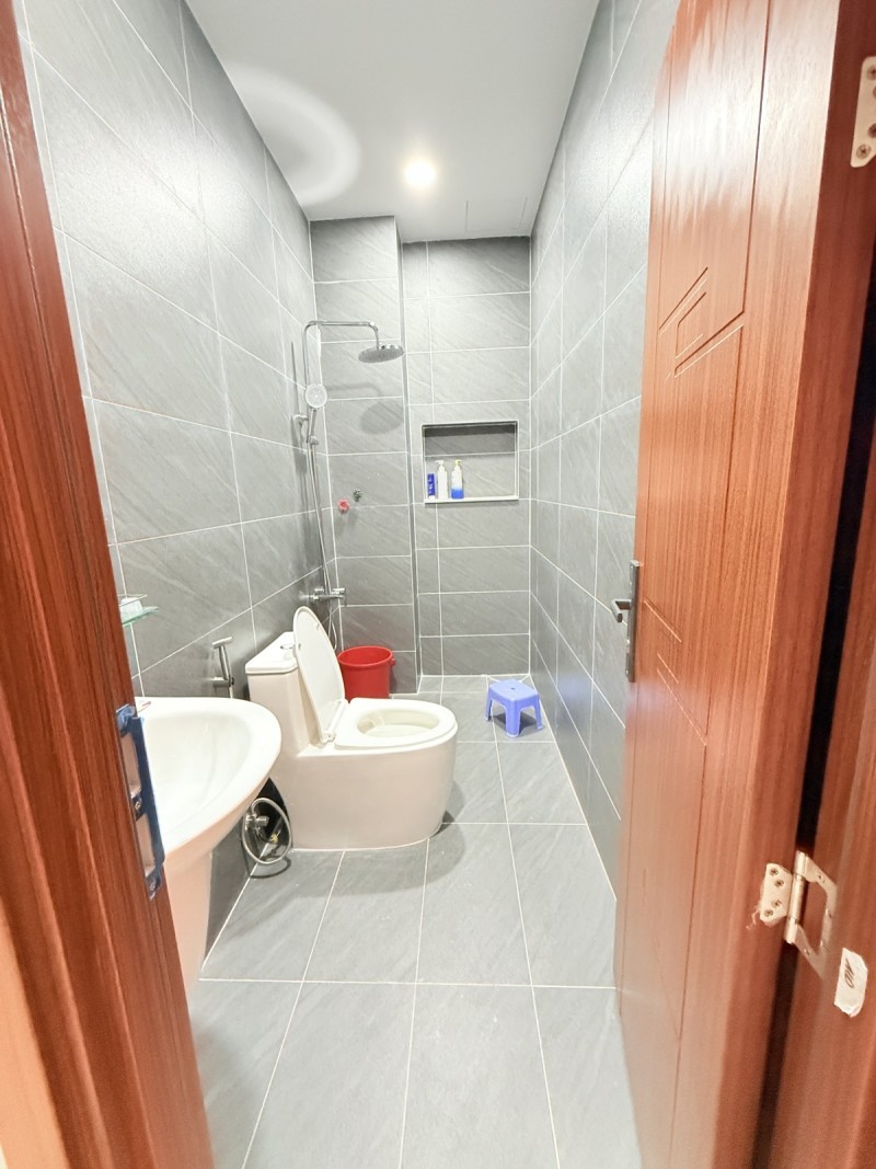 Bán nhà Thủ Đức, Linh Đông, đường số  24. DT 52m2, 4 tầng, 4PN, SH, giá 6.68  tỷ. 5