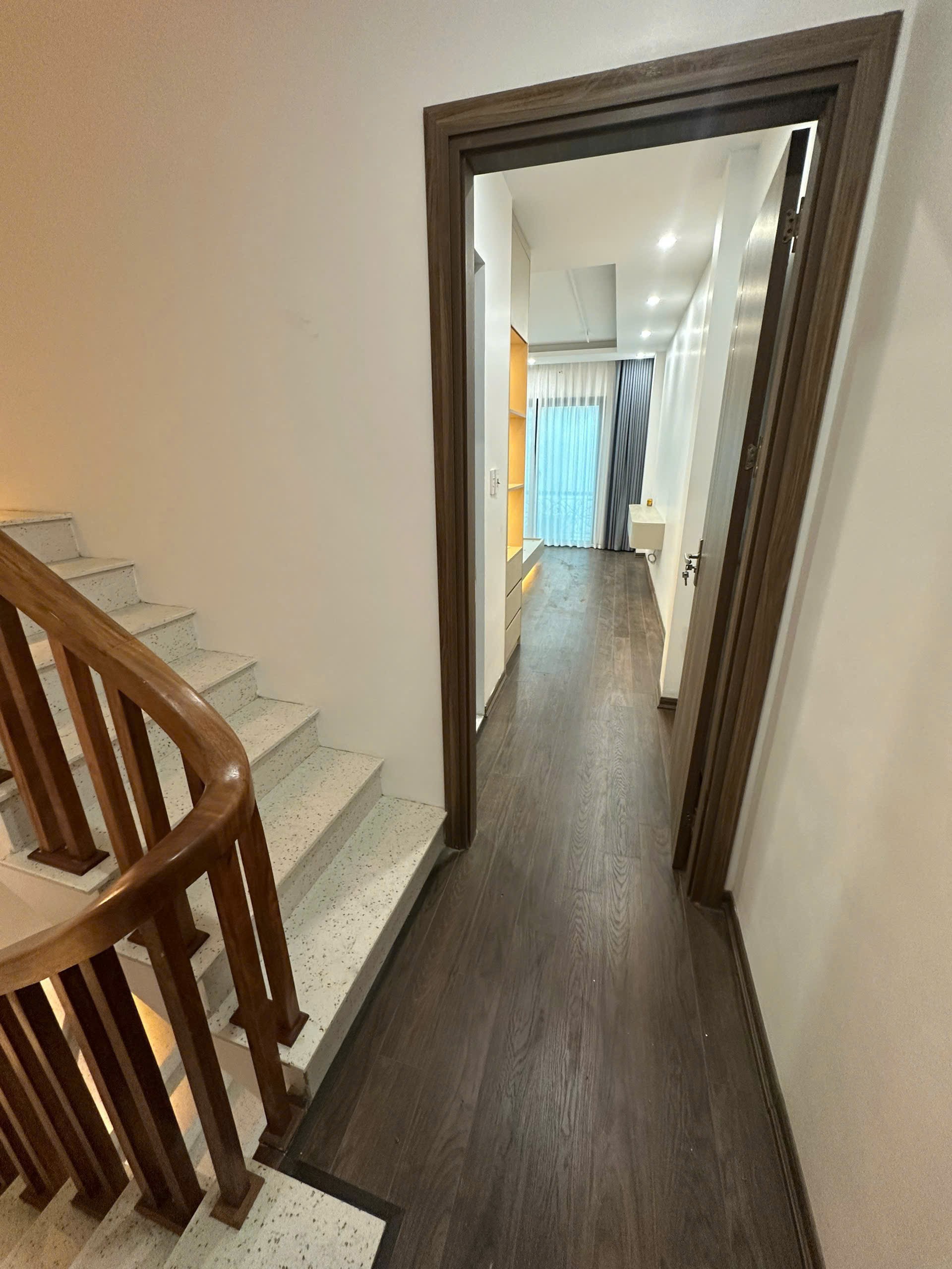 Nhà đẹp Đông La, An Khánh, ô tô qua nhà, đầy đủ nội thất, gần Công Viên Đông La, KĐT Đô Ng 9