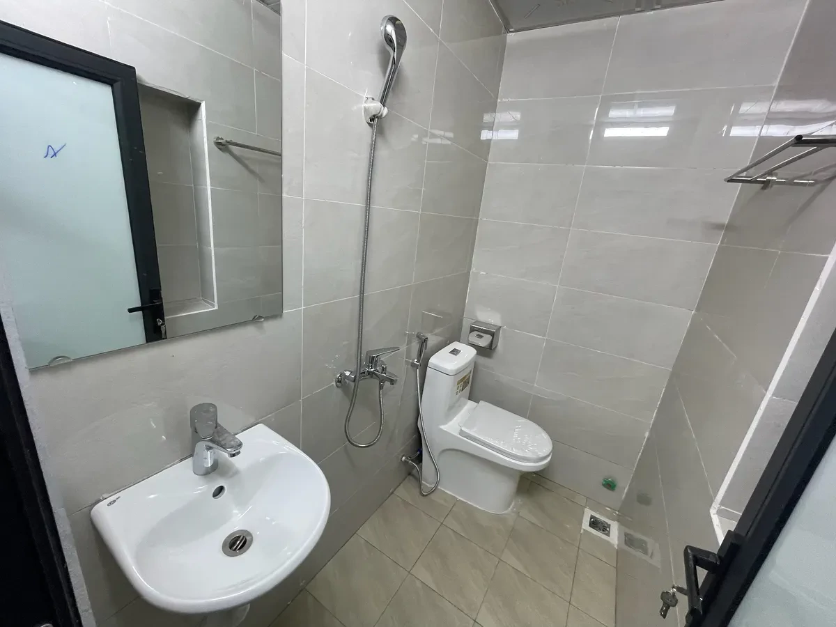 Bán Nhà Tây Sơn 26m2. 5 tầng. mặt tiền 4.8m. giá 7.9 Tỷ Đống Đa Hà Nội 4